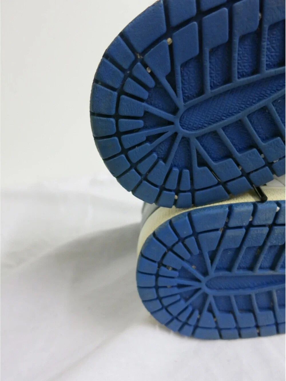 Jordan Air Jordan 1 Retro High OG Royal Toe 2020 555088-041 sz 9.5